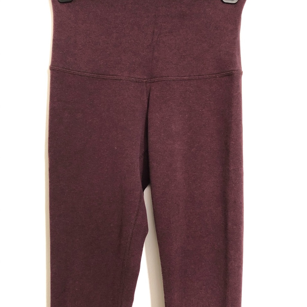 Lululemon burgundy yoga pants.